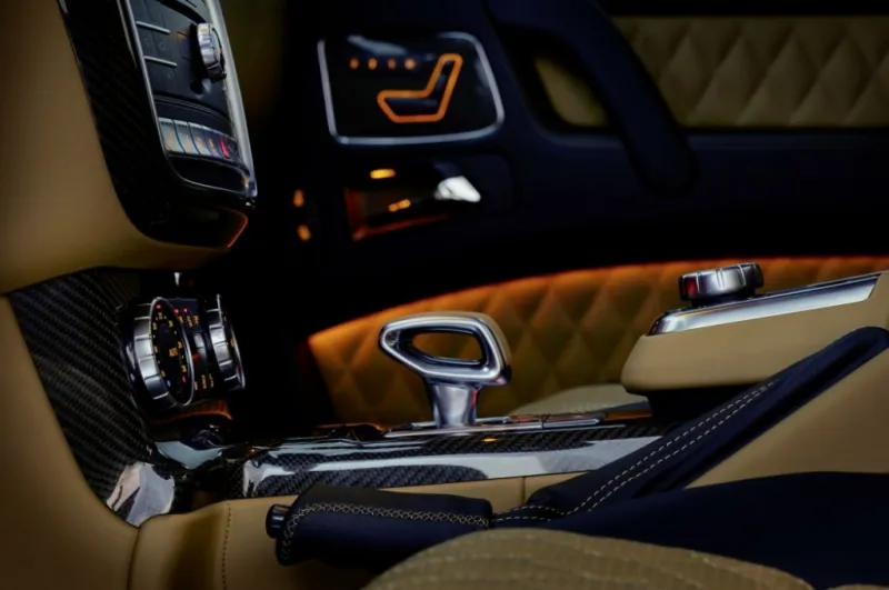 مرسيدس تطلق مايباخ G650 landaulet.. سيارة الأغنياء والقادة (صور)