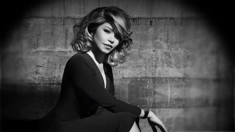 خطبة شبيهة شيرين عبد الوهاب تشعل الإنترنت