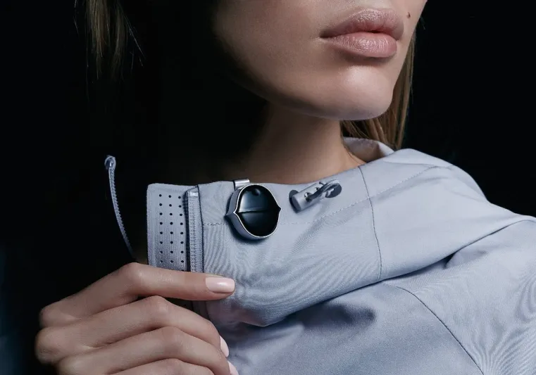 جهاز Senstone.. في حجم العملة المعدنية ولكنه أروع مما تتخيل (صور)