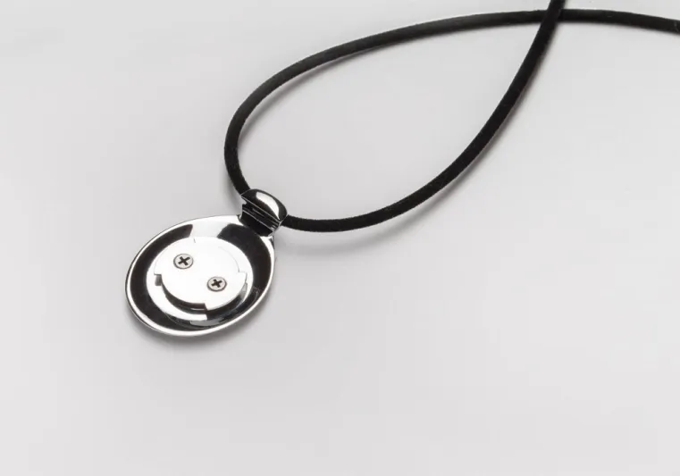 جهاز Senstone.. في حجم العملة المعدنية ولكنه أروع مما تتخيل (صور)