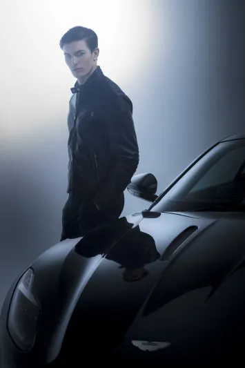 هاكيت تطرح المجموعة الثانية من كبسولة استون مارتن 