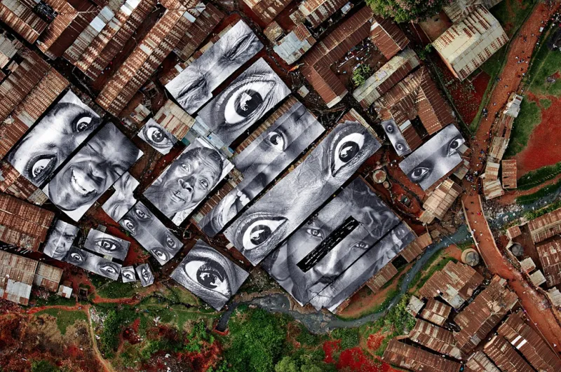 «جان رينيه» موهبة تتعدى حدود التعبير.. شاهد إبداعه في الرسم