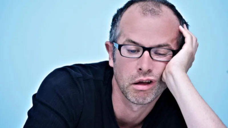 لماذا نضحك.. نخطئ.. نبكي؟.. 15 شيئاً يفعلها البشر وتفسيرها العلمي