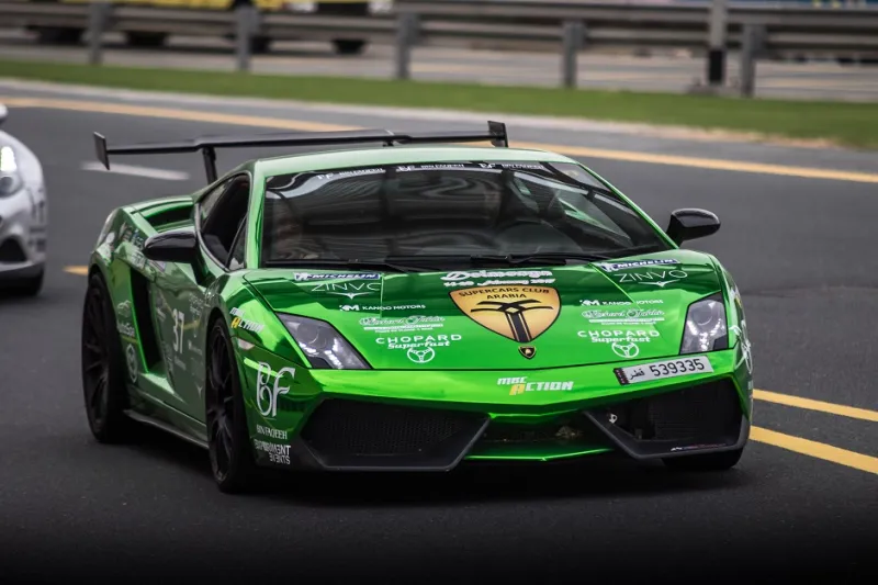 «شوبارد» ونادي Supercars Club Arabia يجتمعان في جولة «دلمونيا»