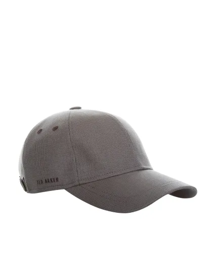 «بيكر» تكشف عن تشكيلة ربيع وصيف 2017 التي ملأت الدنيا وشغلت الناس