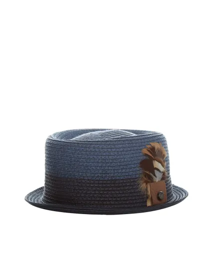 «بيكر» تكشف عن تشكيلة ربيع وصيف 2017 التي ملأت الدنيا وشغلت الناس