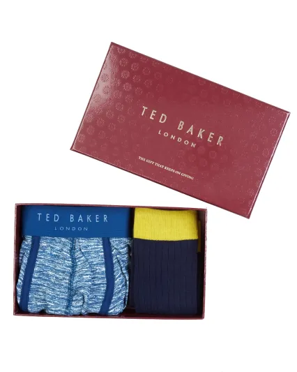 «بيكر» تكشف عن تشكيلة ربيع وصيف 2017 التي ملأت الدنيا وشغلت الناس