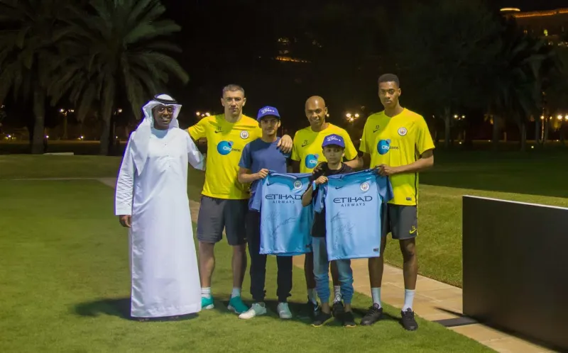 مانشستر سيتي و الهيئة العامة للسياحة والثقافة في أبو ظبي يسعدان الأطفال ! (صور)