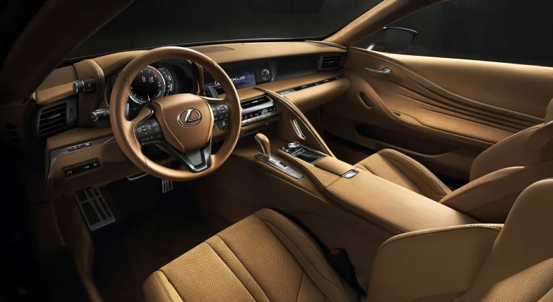 لكزس أل سي 500 (LC 500) كوبيه تفتتح فصلاً جديداً بظهورها الأول في الإمارات 