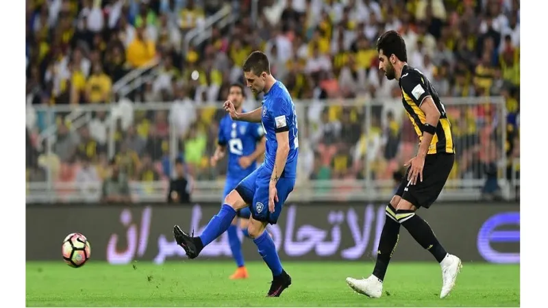 الزعيم يقهر العميد بثلاثية ويصل للنقطة الـ50