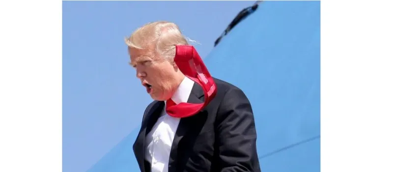 شاهد رابطة عنق ترامب تثير الجدل يربط طرفيها بشريط لاصق