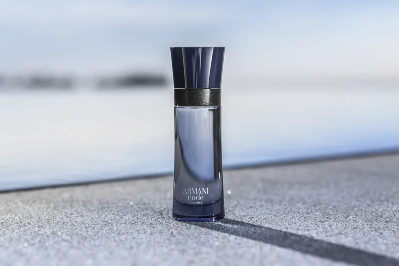 ARMANI CODE COLONIA.. عطر يجمع البساطة والجاذبية