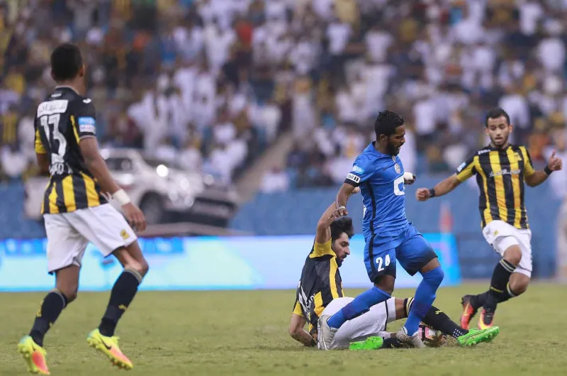 كهربا يكشف سبب الاحتفال بهدف التتويج مع رئيس اتحاد جدة