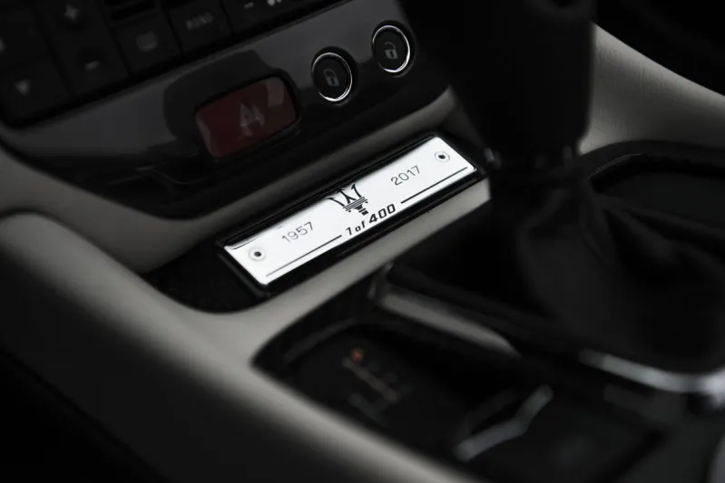 مازيراتي تطلق الإصدار الخاص لسيارة جران توريزمو وليڤانتي بمقصورة داخلية حصرية