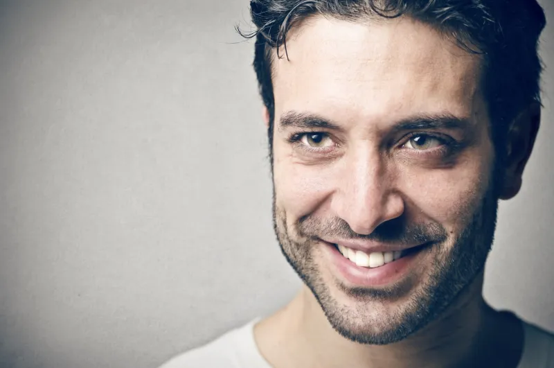 10 نصائح للحصول على أسنان أكثر صحة وجاذبية