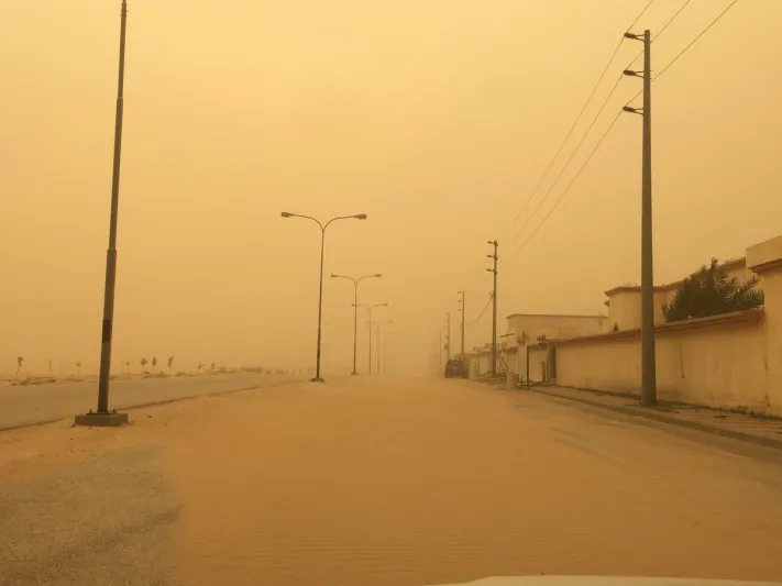 الغبار يغطي الرياض والجهني الأمطار قادمة