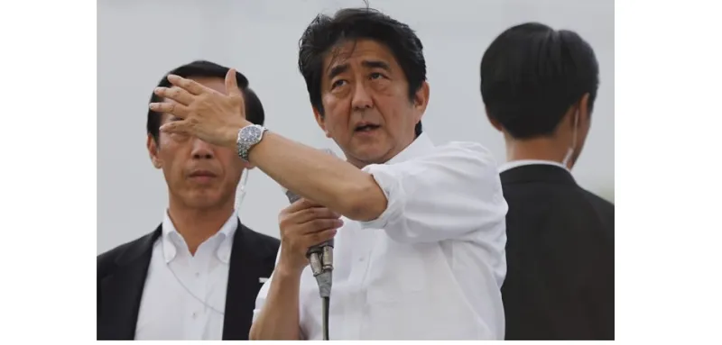 10 ساعات تزين معاصم الرجال الاكثر نفوذا