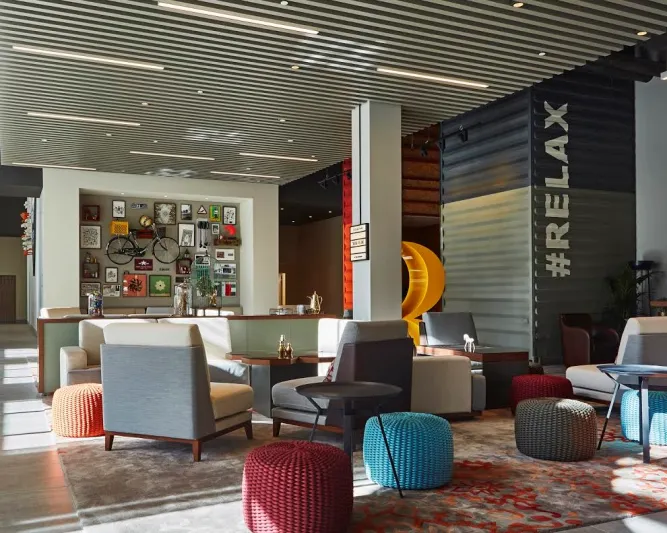 في دبي تواصلوا مع صاحب السعادة يوم 20 مارس