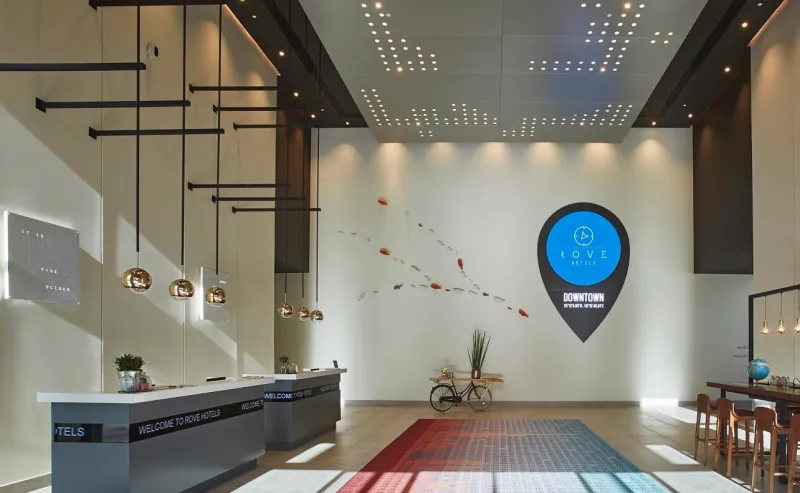 في دبي تواصلوا مع صاحب السعادة يوم 20 مارس