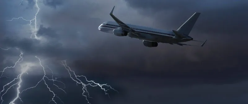 فيديو| عاصفة ترابية تضرب طائرة سعودية