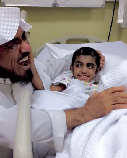 سلمان العودة يزف خبر مفرح عن حالة ابنه (صور)