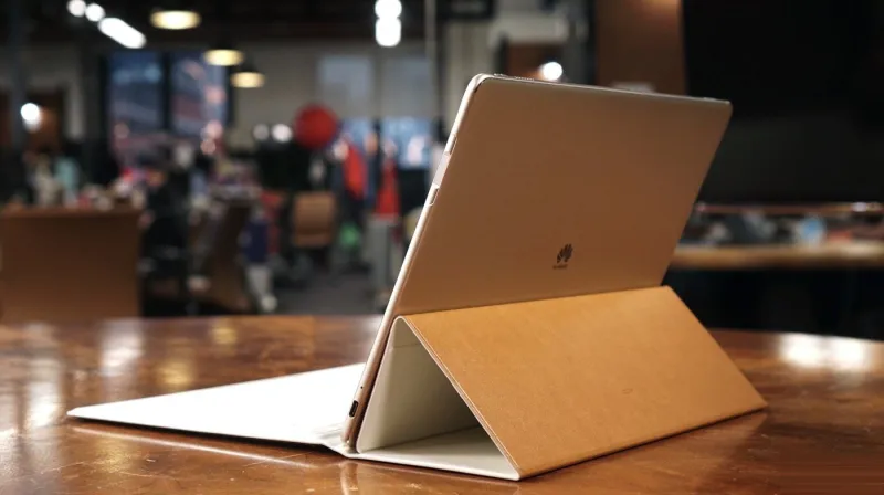 هواوي ميت بوك بمواصفات تنافس الأعلى في العالم وأسعار أقل