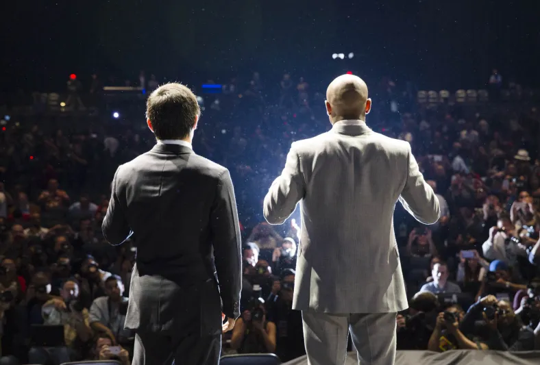 فيديو| مهاوشة بين نائب وزير العمل وأحد الصحفيين.. فما السبب؟!