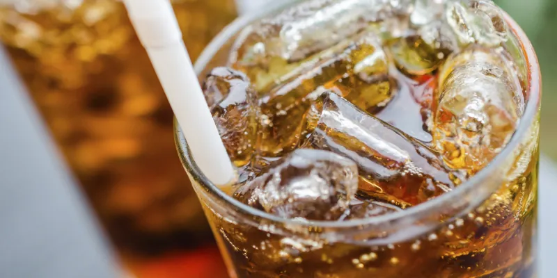 ماذا تفعل لتخفيف أضرار تناول وجبة دسمة على جسمك؟