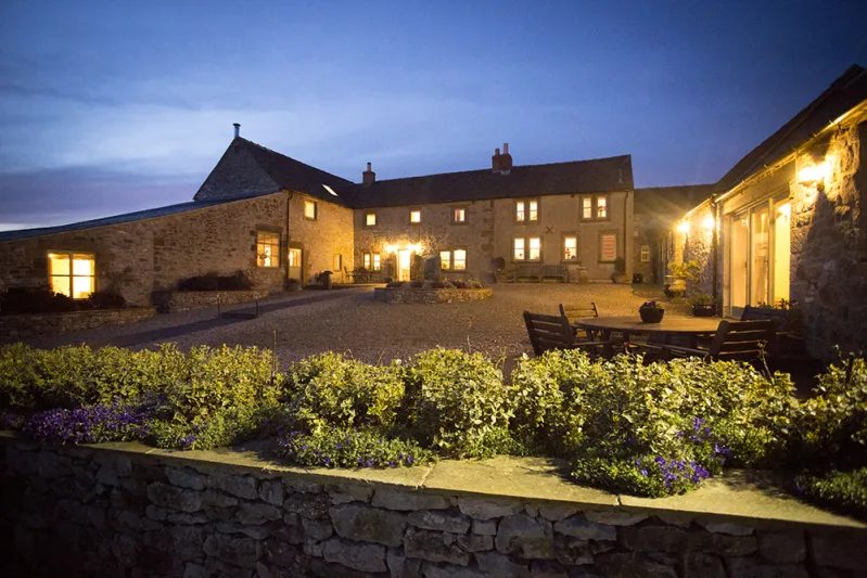 أفخم قصور يمكن استئجارها حول العالم.. إليك الأسعار والطريقة