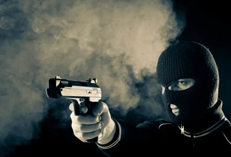 فيديو|سطومسلح على بنك الراجحي في الرياض