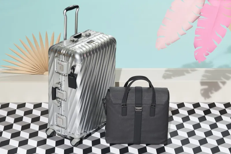 تومي تقدم المجموعة الرجالية لربيع 2017