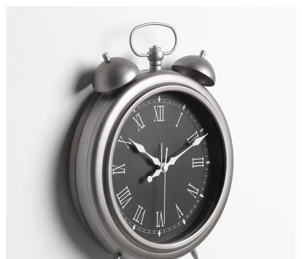 فتى بريطاني ينام 18 ساعة يومياً