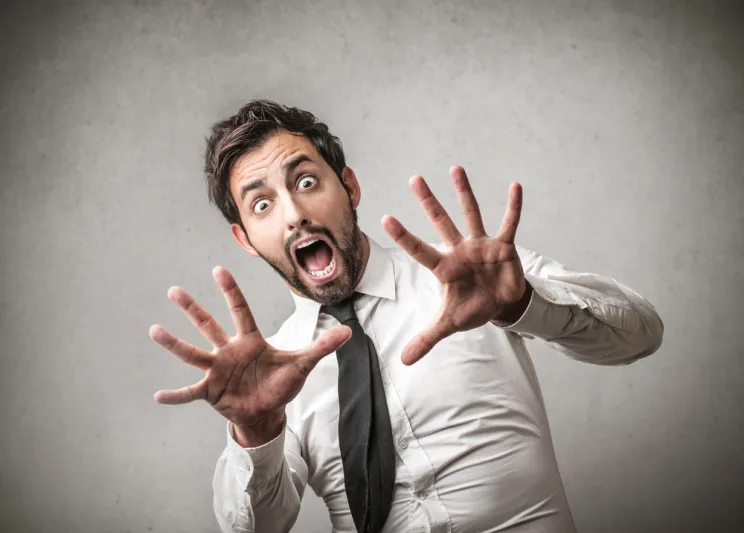 كيف تتغلب على الخوف المصطنع؟!