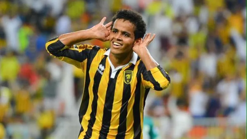 فيديو| عبد الفتاح عسيري ينسحب على الهواء في موقف محرج