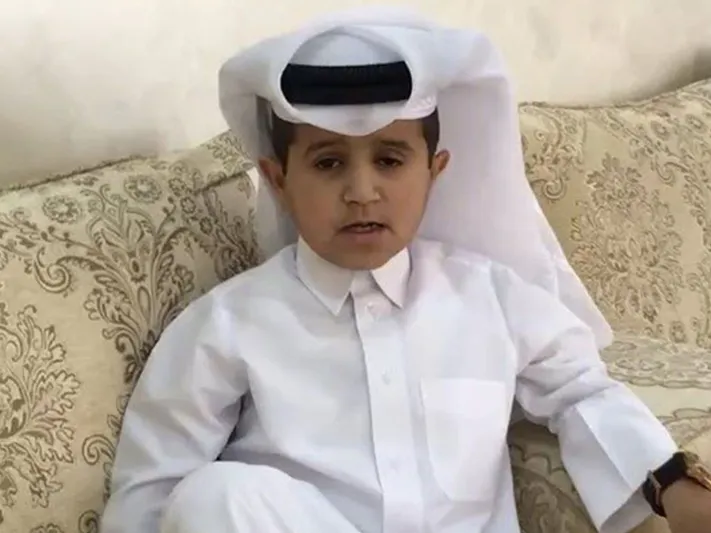 فيديو| الطفل القطري شبل ناصر يلقي قصيدة عن المملكة