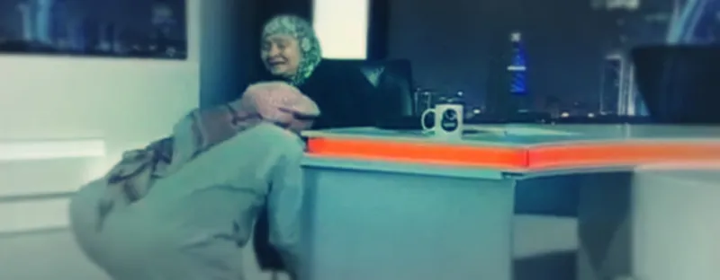 فيديو| أم مصرية تلتقي ابنها السعودي لأول مرة على الهواء