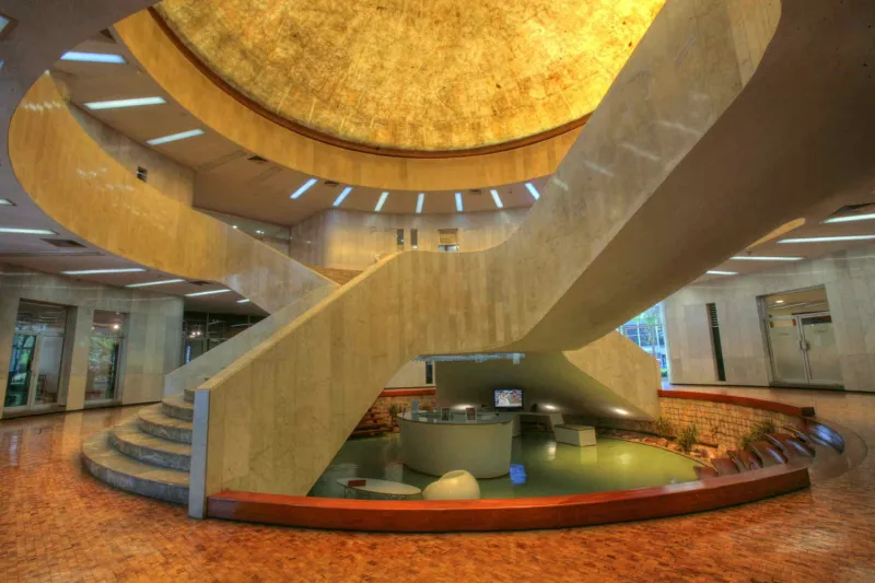 متحف الفن الحديث بالمكسيك.. الروعة المعمارية مع الفن العريق