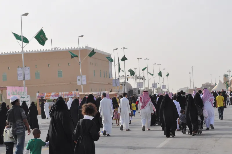 شاهد| كيف عبر السعوديون على القرارات الجديدة؟