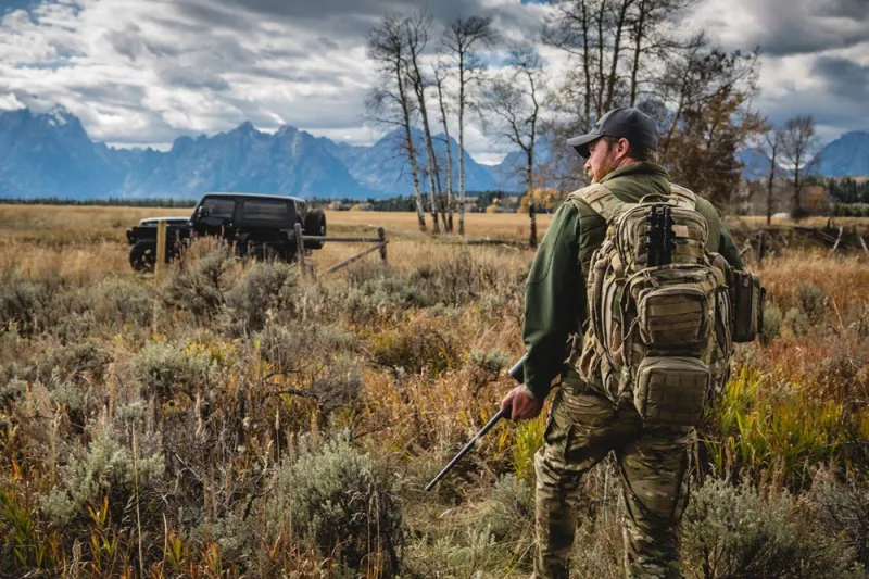 تكره توضيب الحقائب؟ تعلم الطرق العسكرية لحزمها بدقة وسرعة