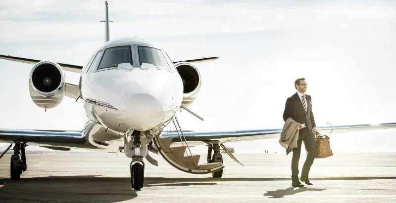 دليل رجال الأعمال للسفر بأناقة (صور)