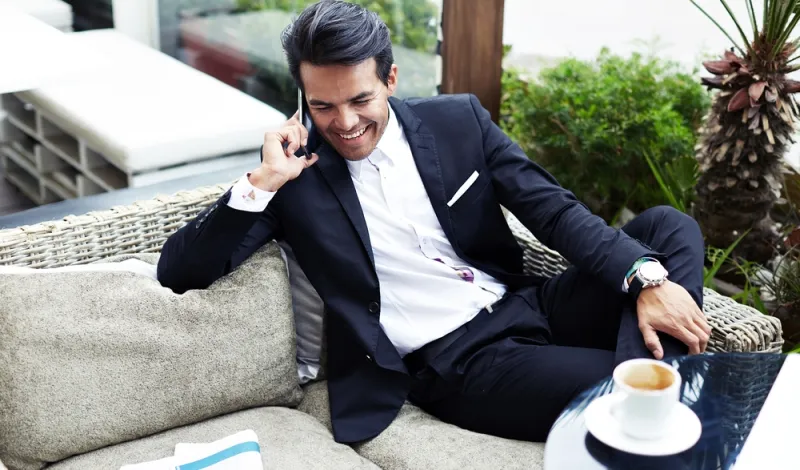 5 أسباب خطيرة وراء ظهور الشعر الأبيض قبل بلوغك الثلاثين