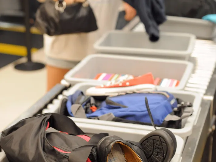 كي لا تقع في مأزق مع أمن المطارات.. تجنب القيام بهذه الأمور