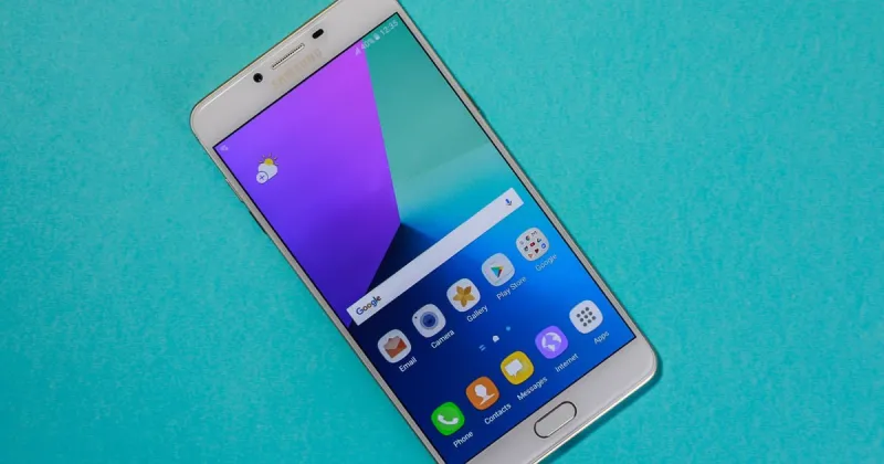 أول هاتف من سامسونج بكاميرا خلفية مزدوجة