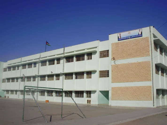 فيديو|تعليم المدينة المنورة يتحمل حادث سقوط طالب من الدرج ووفاته