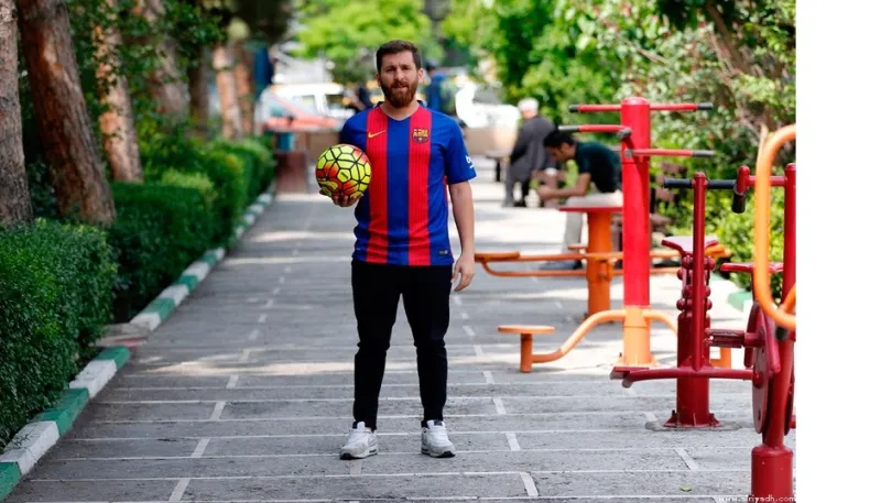 ميسي يتجول في طهران