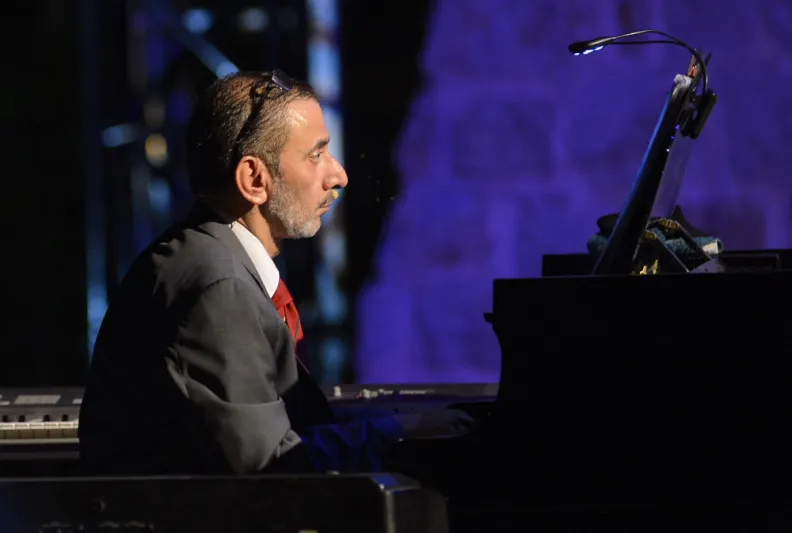 عندما يلتقي الشرق بالغرب.. أشهر عازفي الجاز بنكهة شرقية (فيديو)