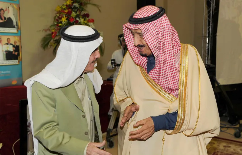 رحل «ملك الصحافة».. وفاة الكاتب السعودي تركي السديري (صور)