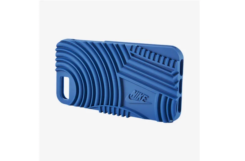 نايكي تدخل عالم كفرات حماية هاتف الآيفون