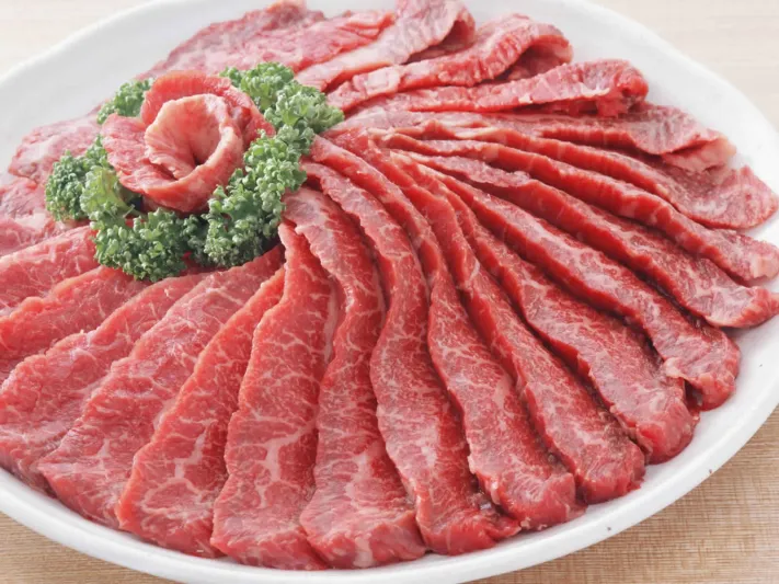 لكل طعام فوائده وأضراره.. إليك ما ننصحك بتناوله وتجنبه في رمضان؟