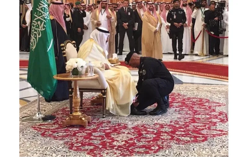 صورة الفغم الحارس الشخصي لخادم الحرمين تخطف الأضواء والأكثر انتشارًا